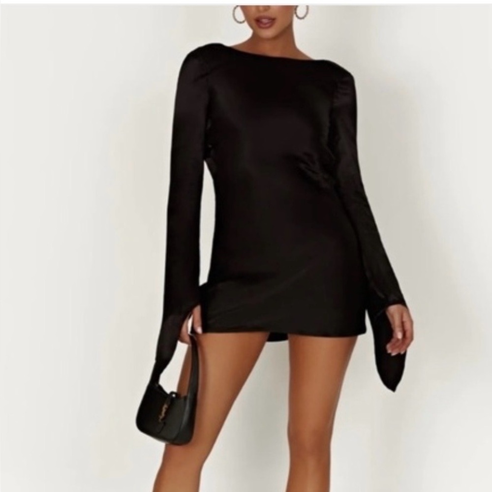 Elegant Black Long Sleeve miniDress